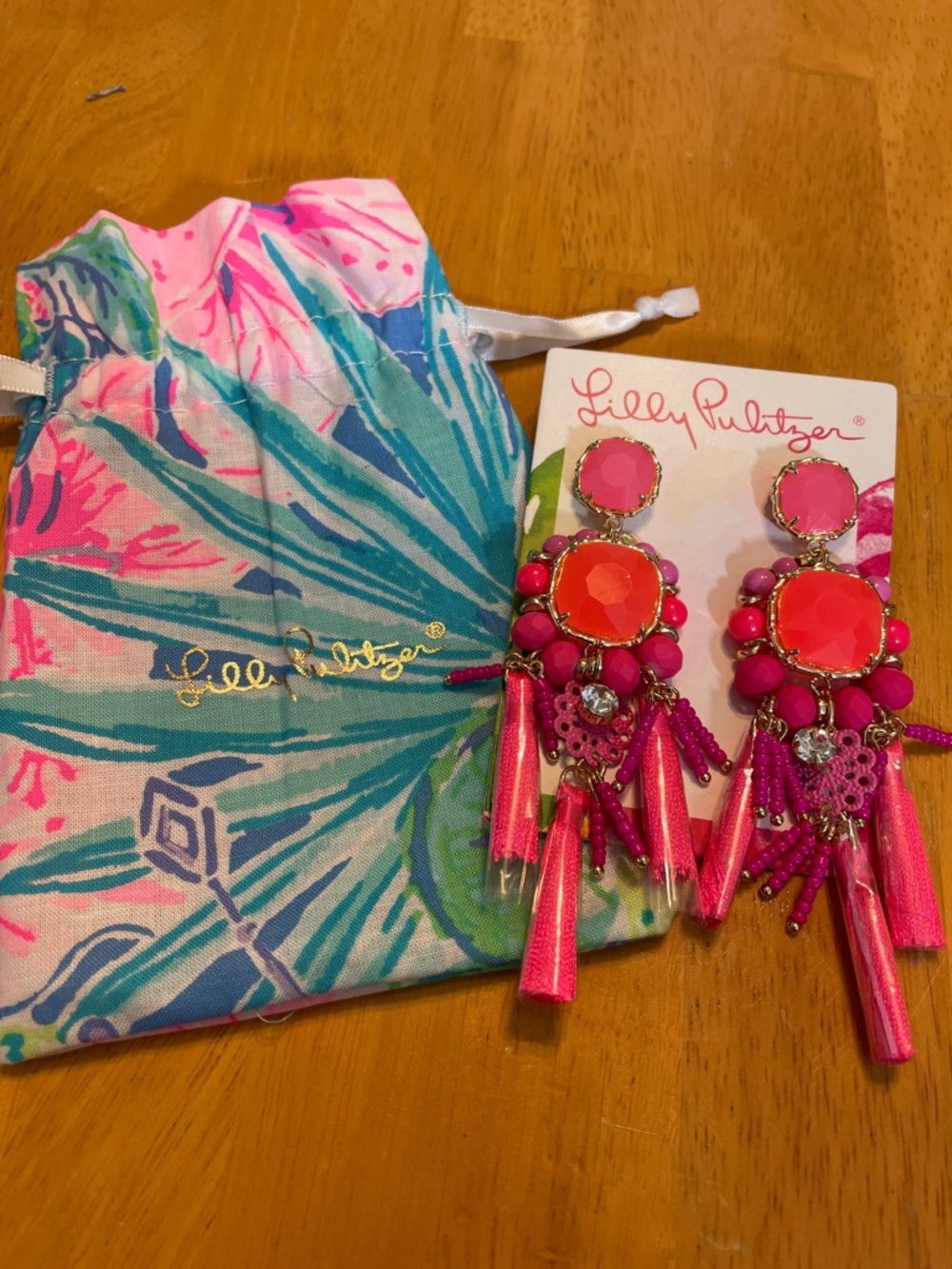 Lilly Pulitzer Waterside Earrings Kitschy Coral NWT